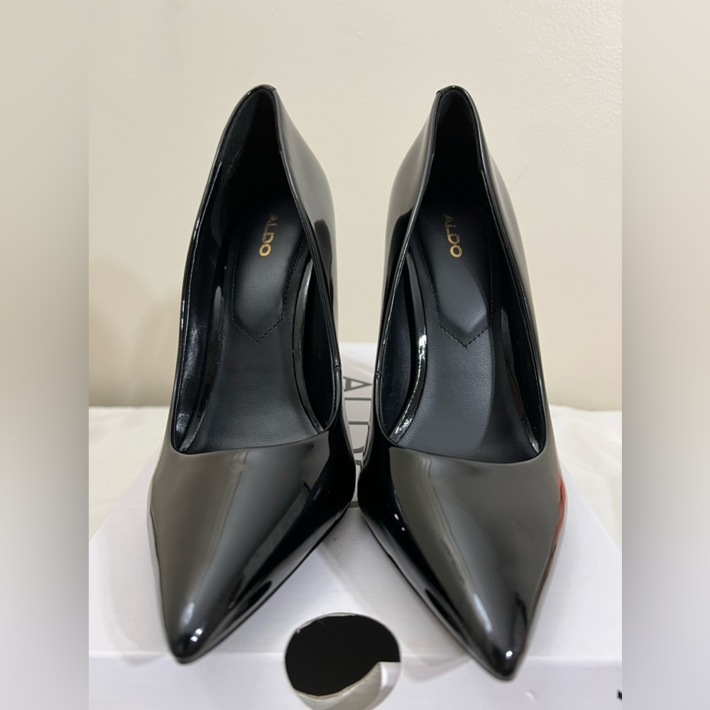Black Patent Leather Pumps Size 7